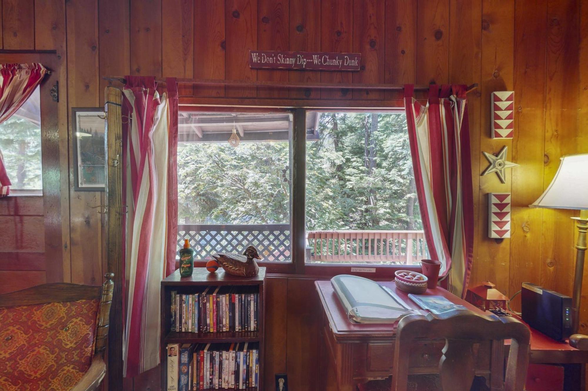 Pine Cone Cottage Joseph Экстерьер фото